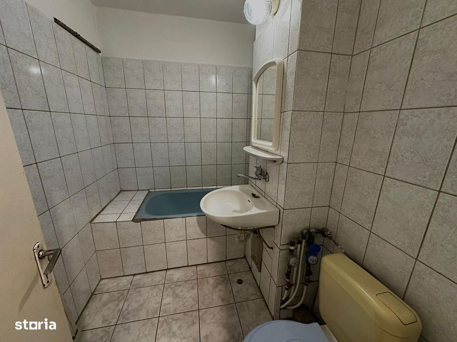 Apartament 3 camere Velenta