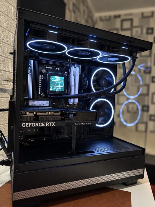 Ryzen 7 7800X3D RTX 4070 12GB