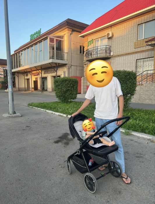 Продам коляску детскую