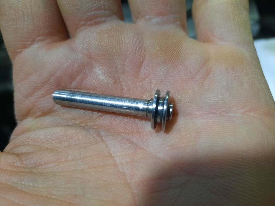 我们制作车床工作.修理損壞的零件. Lathe Workshop.we fix the damaged parts