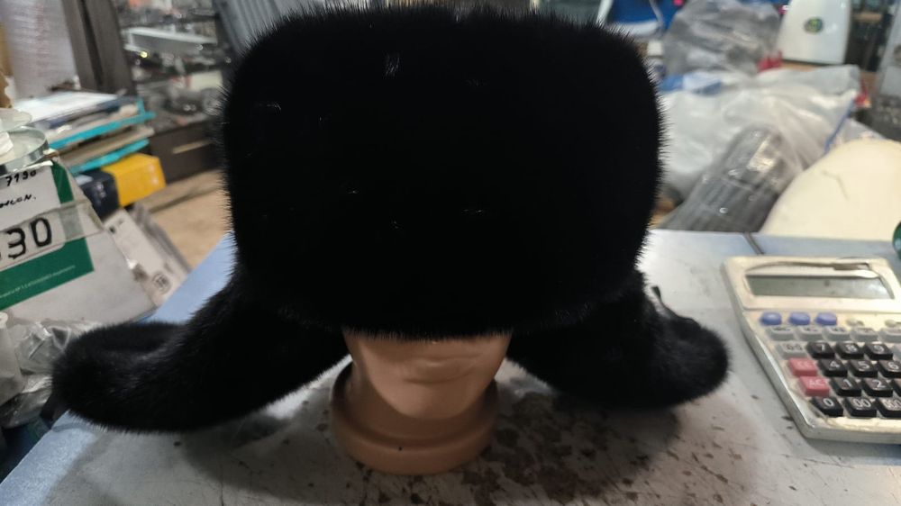 Продам норковую шапку- ушанку