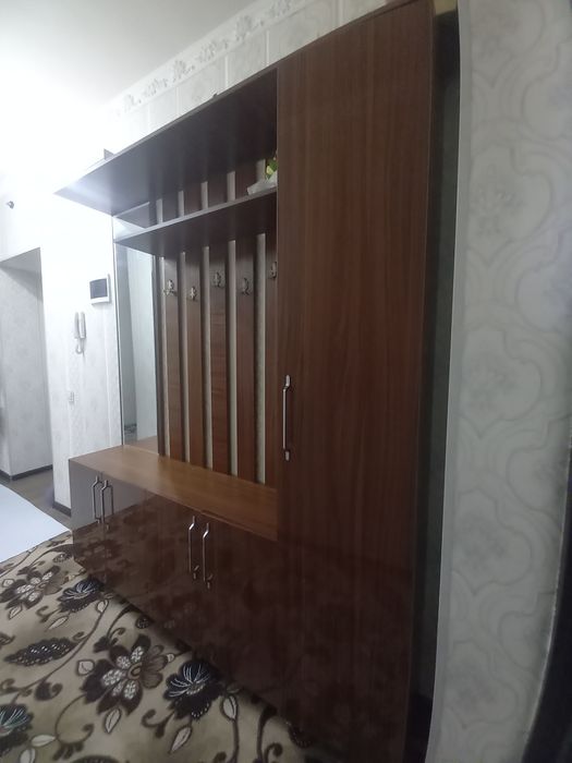 Mebel sotiladi akrill qilingan