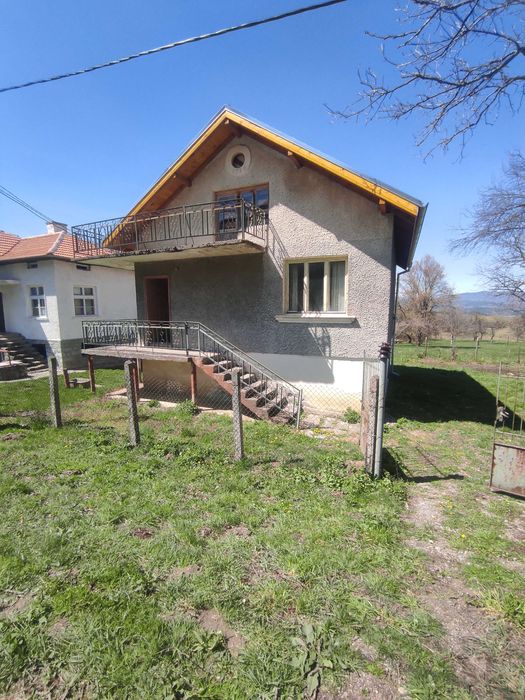 Продажба на къща