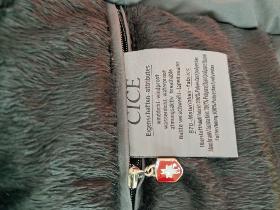 Vind Geaca Gri închis wellnestain