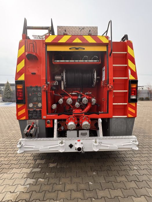Mașina de Pompieri IVECO, 3000 L, echipata și înmatriculată