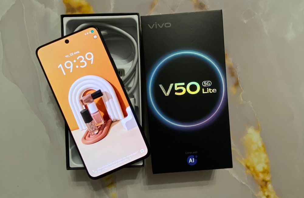 Продам vivo v50 lite
