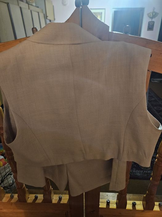 Нов дамски комплект с къси панталонки