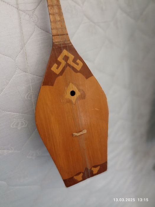 Домбыра ұлттық аспап