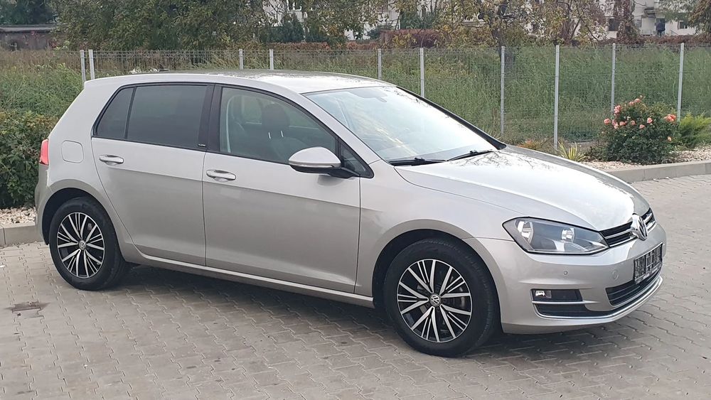 Volkswagen Golf 2016 benzină, 9.500 € — imagine 2