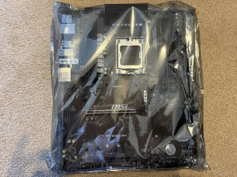 Placa de baza MSI PRO B650-S WIFI