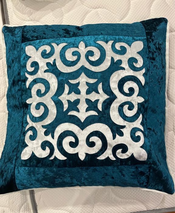 Продам корпеше и одеяла