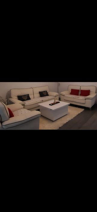 Vând set 3,2,1 piele ecologica Mobexpert