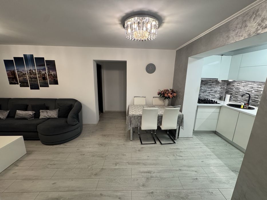 Inchiriez apartament 3 camere Grui