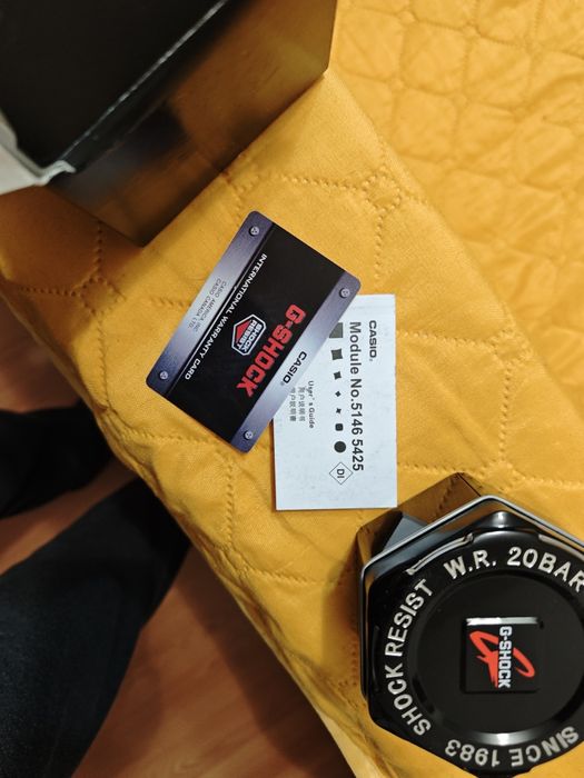 Casio DW-5600W чисто нов