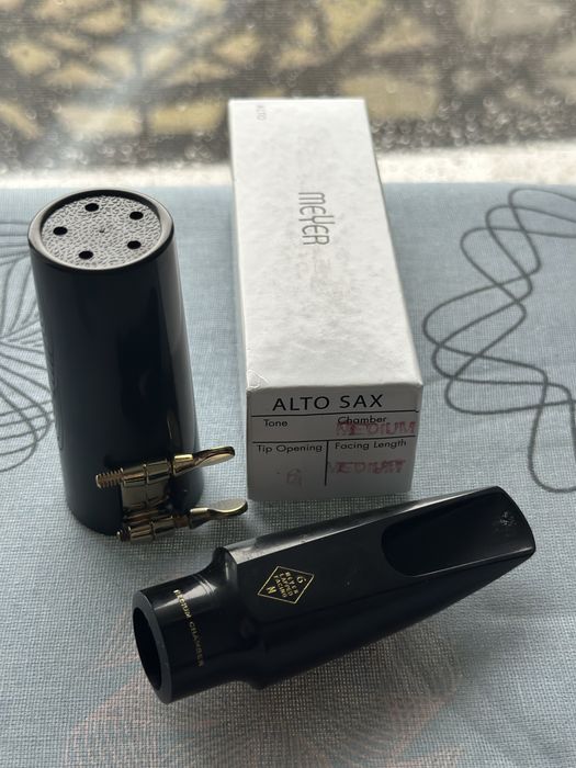Mustiuc saxfon alto Meyer 6M