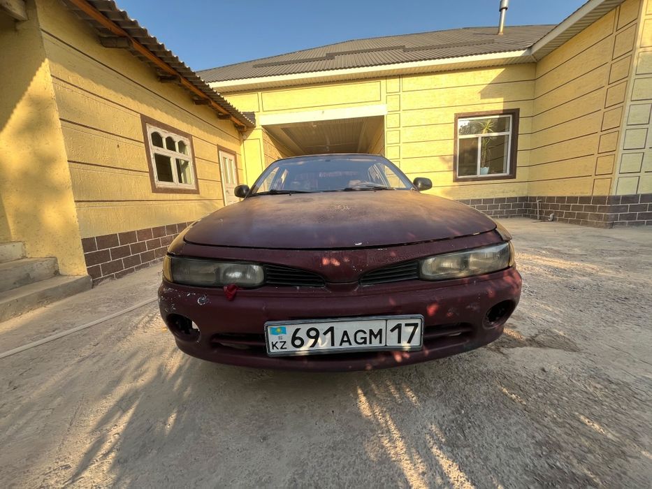 Митсубици Галант авто