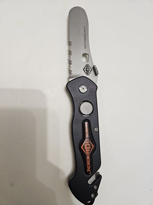 Warfighter medic extreme medicine-rescue knife