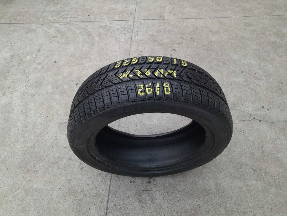 O anvelopa de iarna 225 50 18 pirelli sottozero 3 profil 7,8 mm