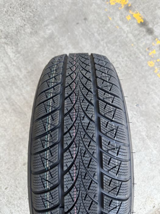 Нови Гуми 4бр 195/65 R15 Triangle WinterX