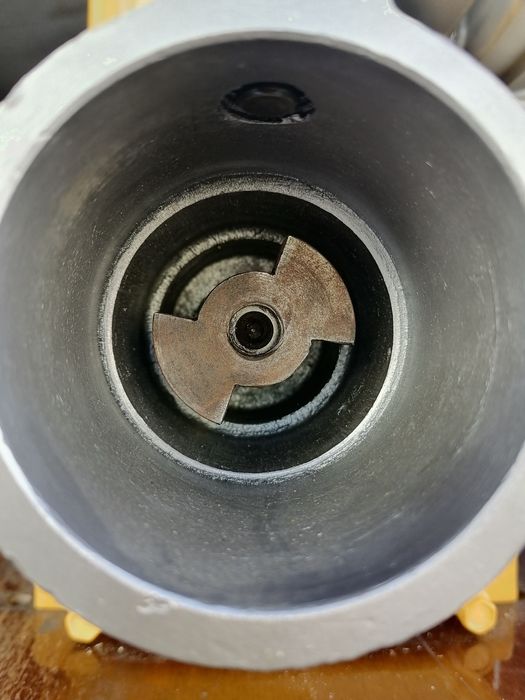 Бензинов четиритактов двигател briggs&stratton