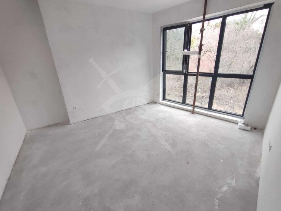 Продава се Многостаен апартамент в Варна, Бриз - 179 кв.м за 2163 €/кв.м - Снимка #1