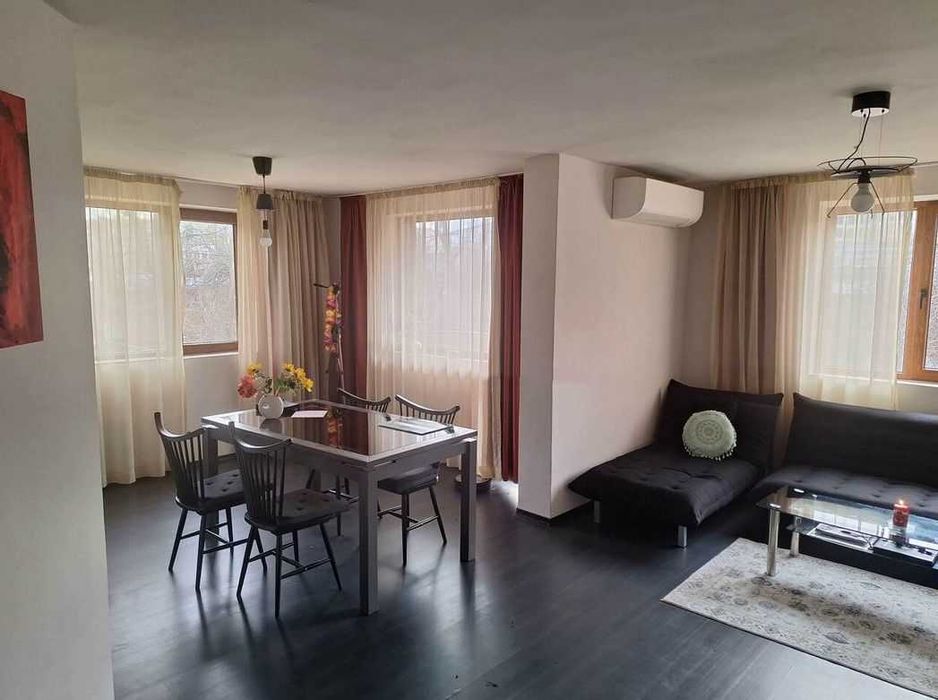 Дава се под наем Тристаен апартамент в София, Хладилника - 120 кв.м за 747.66 € - Снимка #1