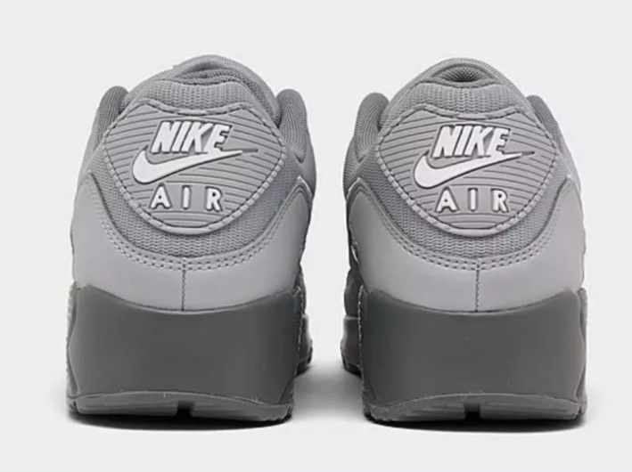 Новые оригинальные Nike Air Max 90 — размер 39