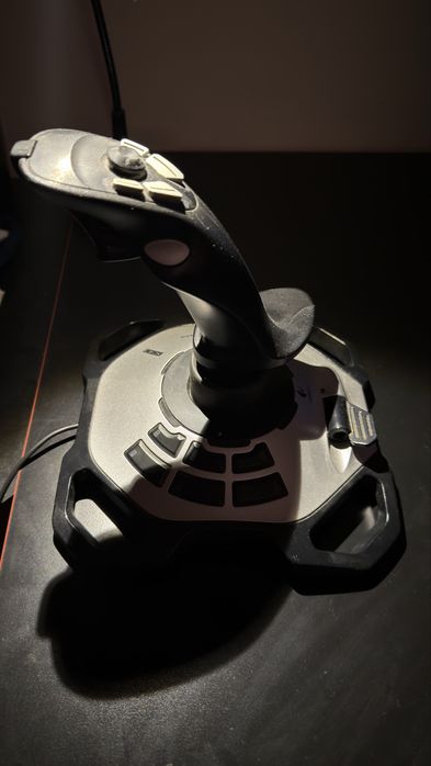 Джойстик Logitech Extreme 3D Pro