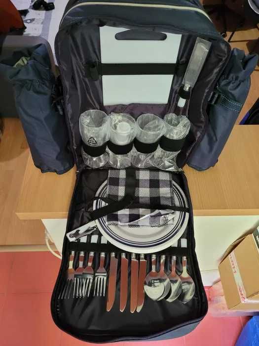 Rucsac de camping echipat