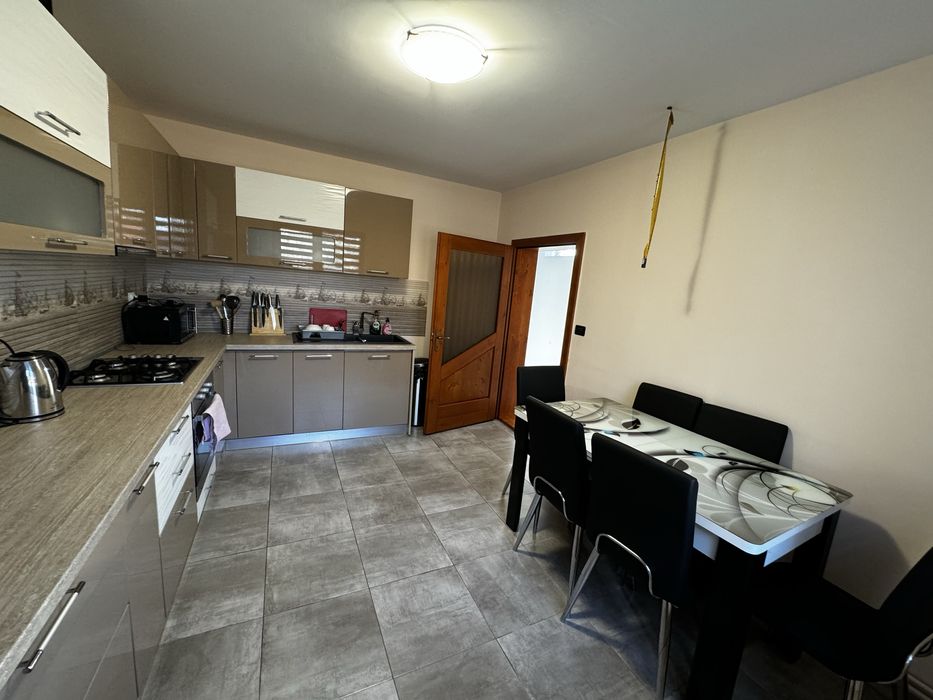 Casa de vanzare Lipova- Radna