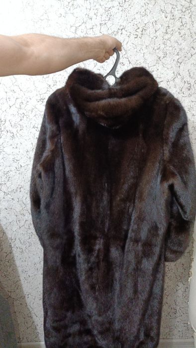 Продам норковую шубу