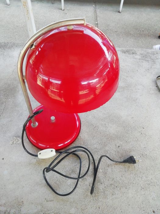 Lampa space age. Electrometal