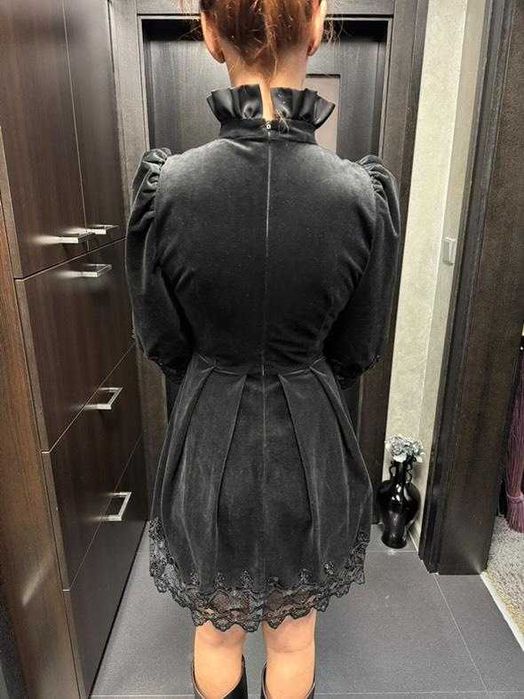 Дамска кадифена рокля