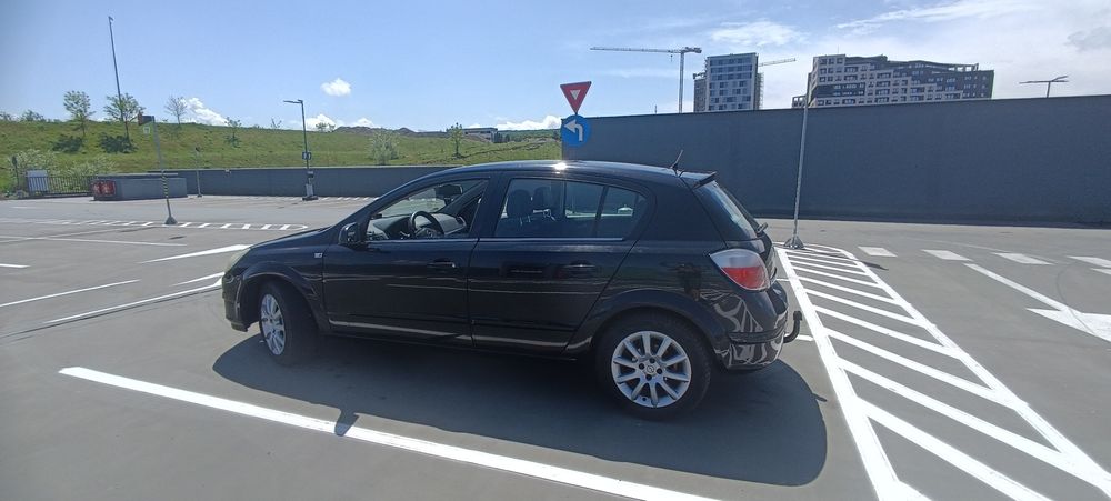 Opel Astra H 1.6 benzinã