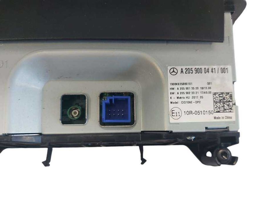 Mercedes C205-Дисплей