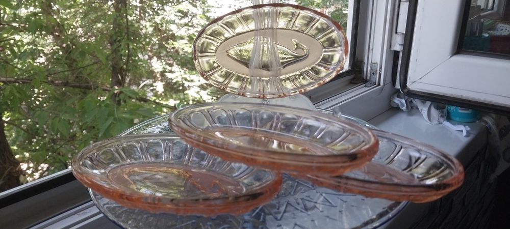 Шпротницы карамельное стекло