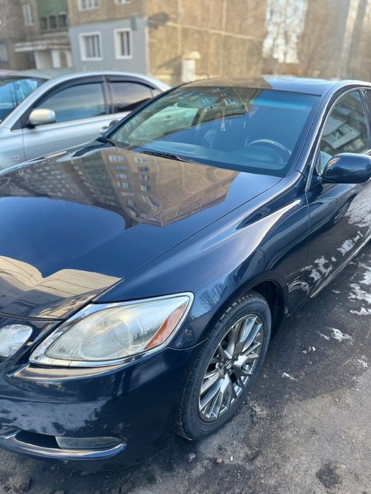 Машина lexus gs300