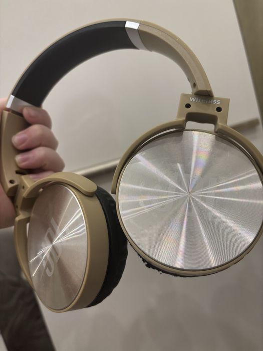 Слушалки JBL wireless  бежави / кафеникави