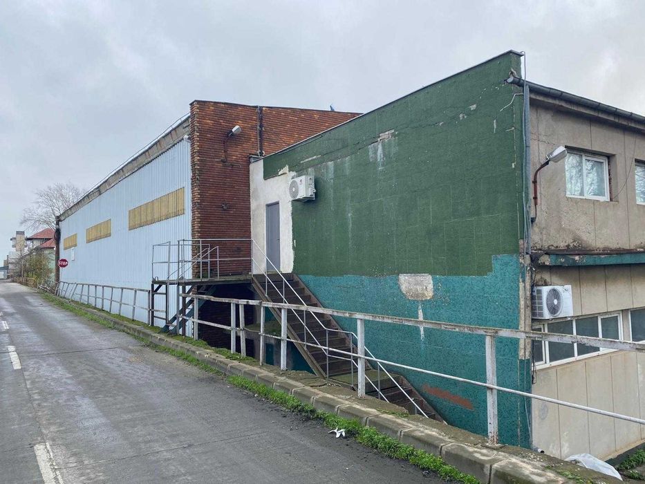 De vanzare depozite, hale productie, afacere comerciala