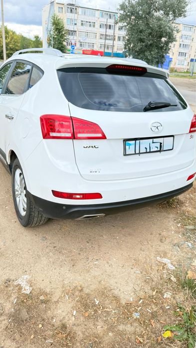 Кроссовер JAC S5 2016