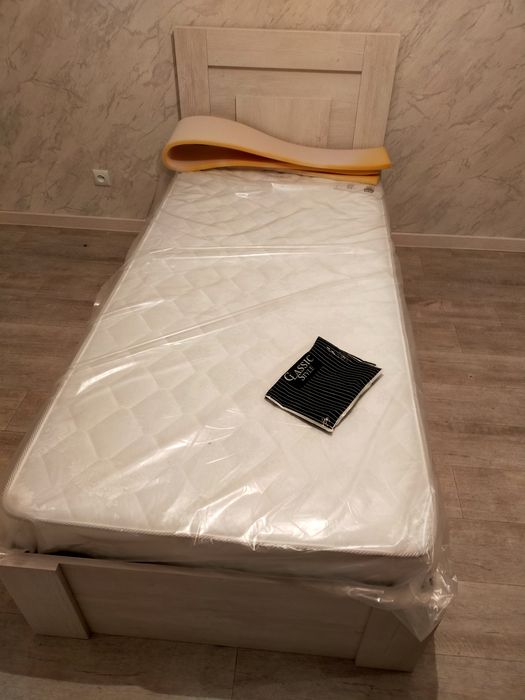 Кровать новая 90х200