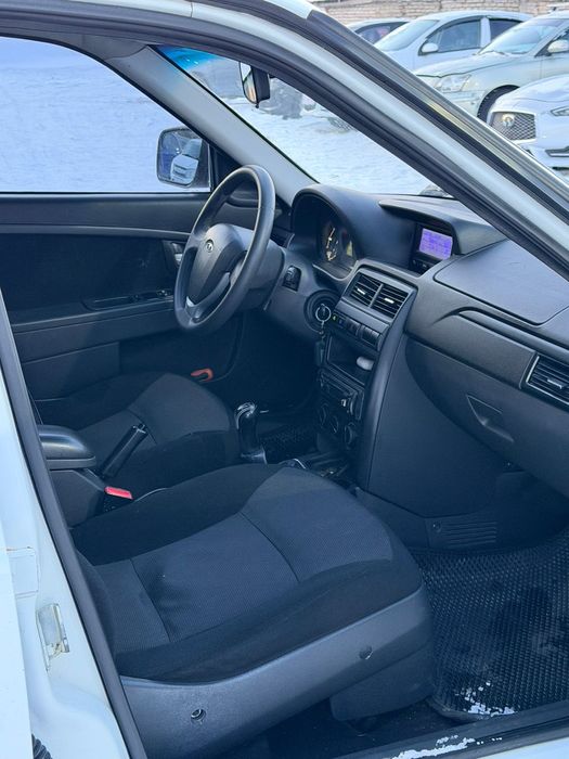 Продам Приору-2 в хорошем состоянии