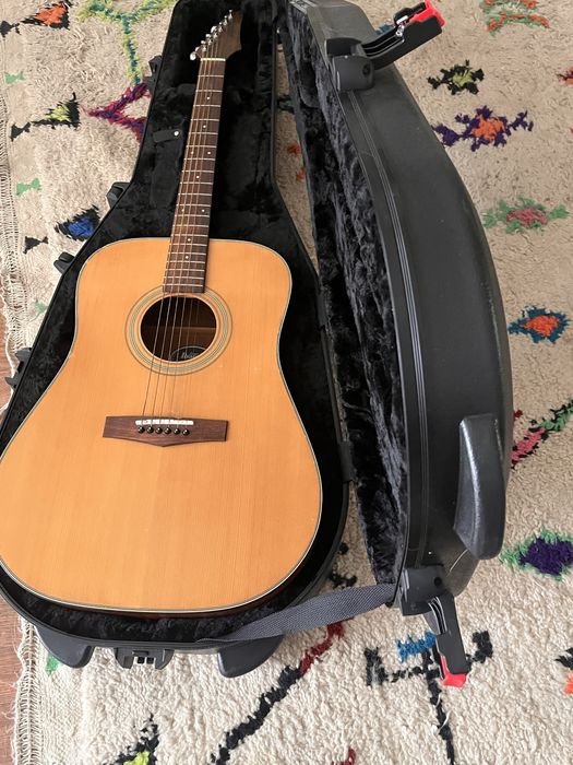 Ibanez акустическая гитара + жесткий кейс