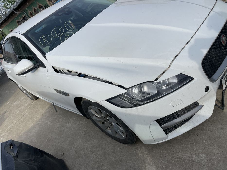 Dezmembrez Jaguar XF 2016 2.0 dtd