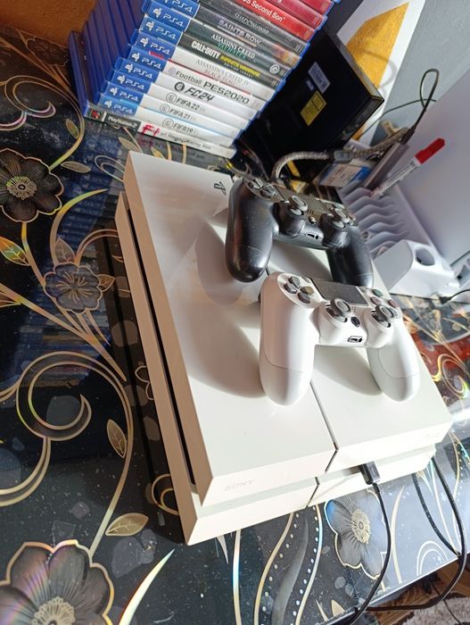 PlayStation  4, 2 manete,24 jocuri+