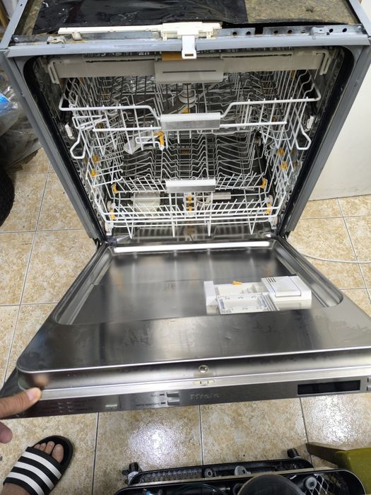 Съдомиялна Miele G 6360 SCVI