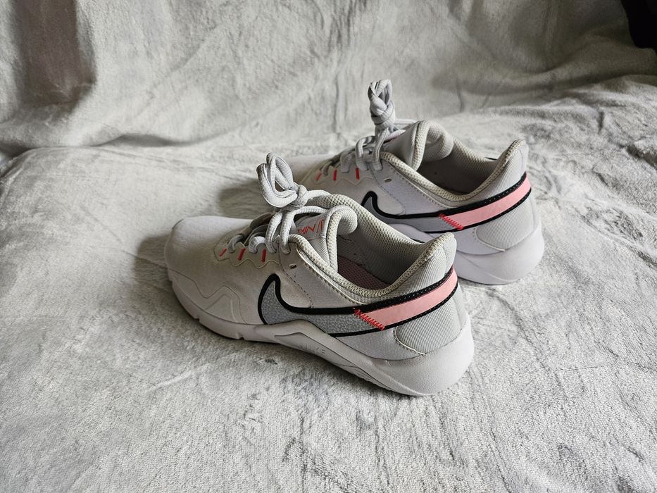 Кроссовки беговые летние Nike