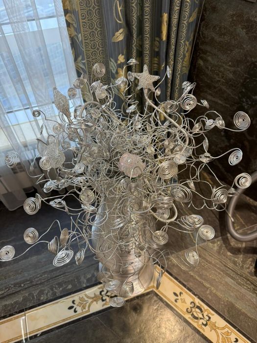 Продам новый торшер