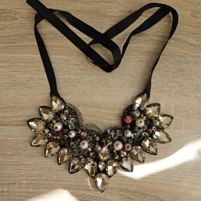 Винтажное ожерелье биб / Ожерелье воротник с лентами