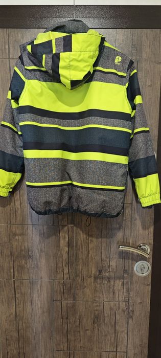 юнушеско яке "Protest"